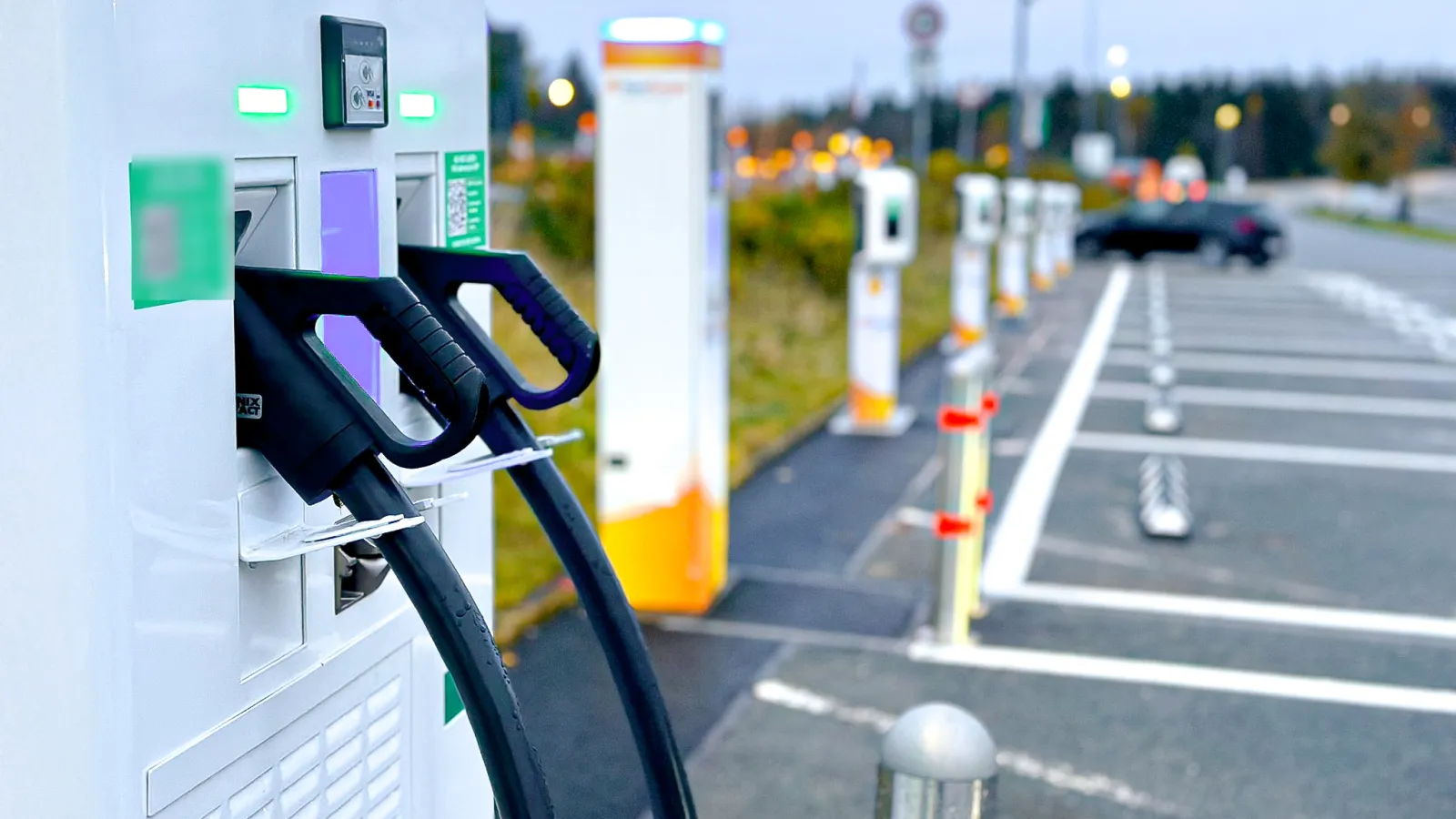 Elektrofahrzeug an der Ladestation